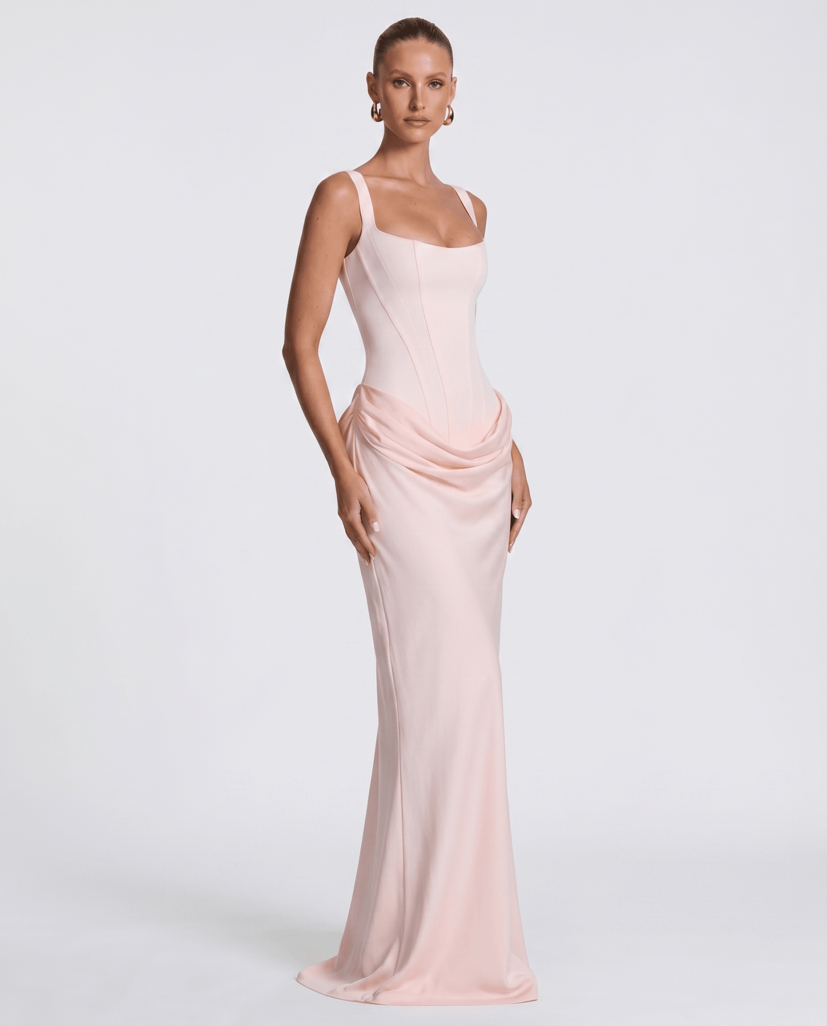 Sukienka maxi gorsetowa z drapowaniem - Arkadya Outlet - Women Maxi Dress