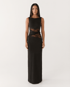 Sukienka maxi koronkowa dopasowana - Arkadya Outlet - Women Maxi Dress
