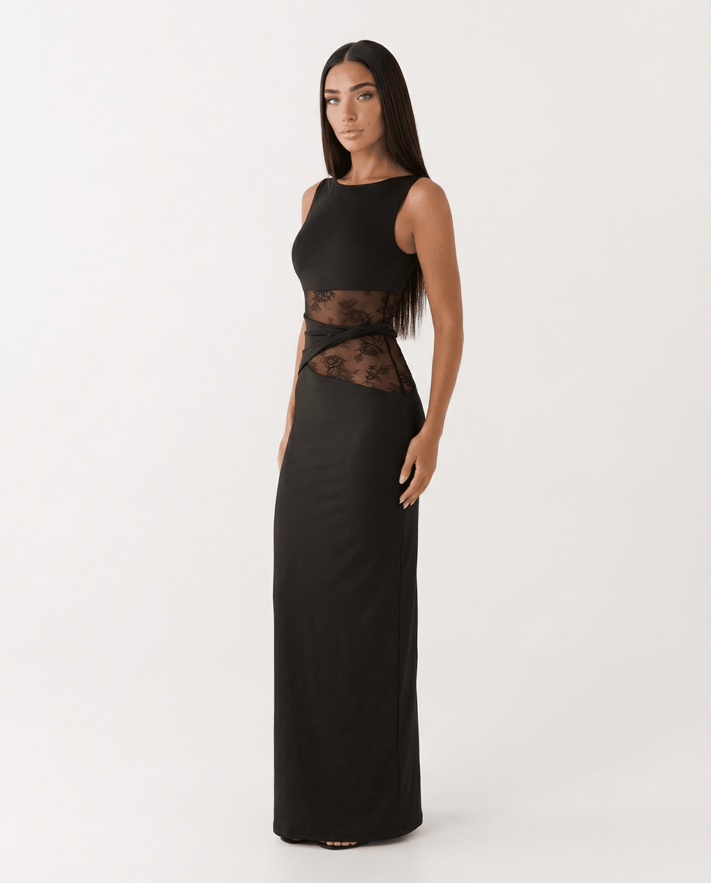 Sukienka maxi koronkowa dopasowana - Arkadya Outlet - Women Maxi Dress