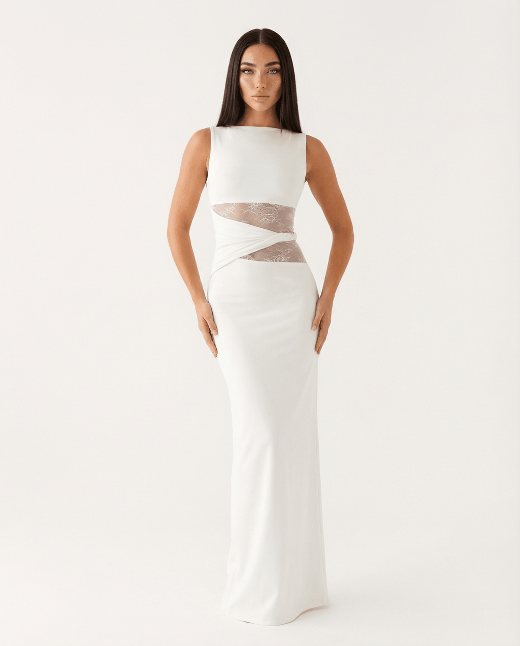 Sukienka maxi koronkowa dopasowana - Arkadya Outlet - Women Maxi Dress