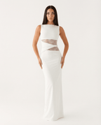 Sukienka maxi koronkowa dopasowana - Arkadya Outlet - Women Maxi Dress