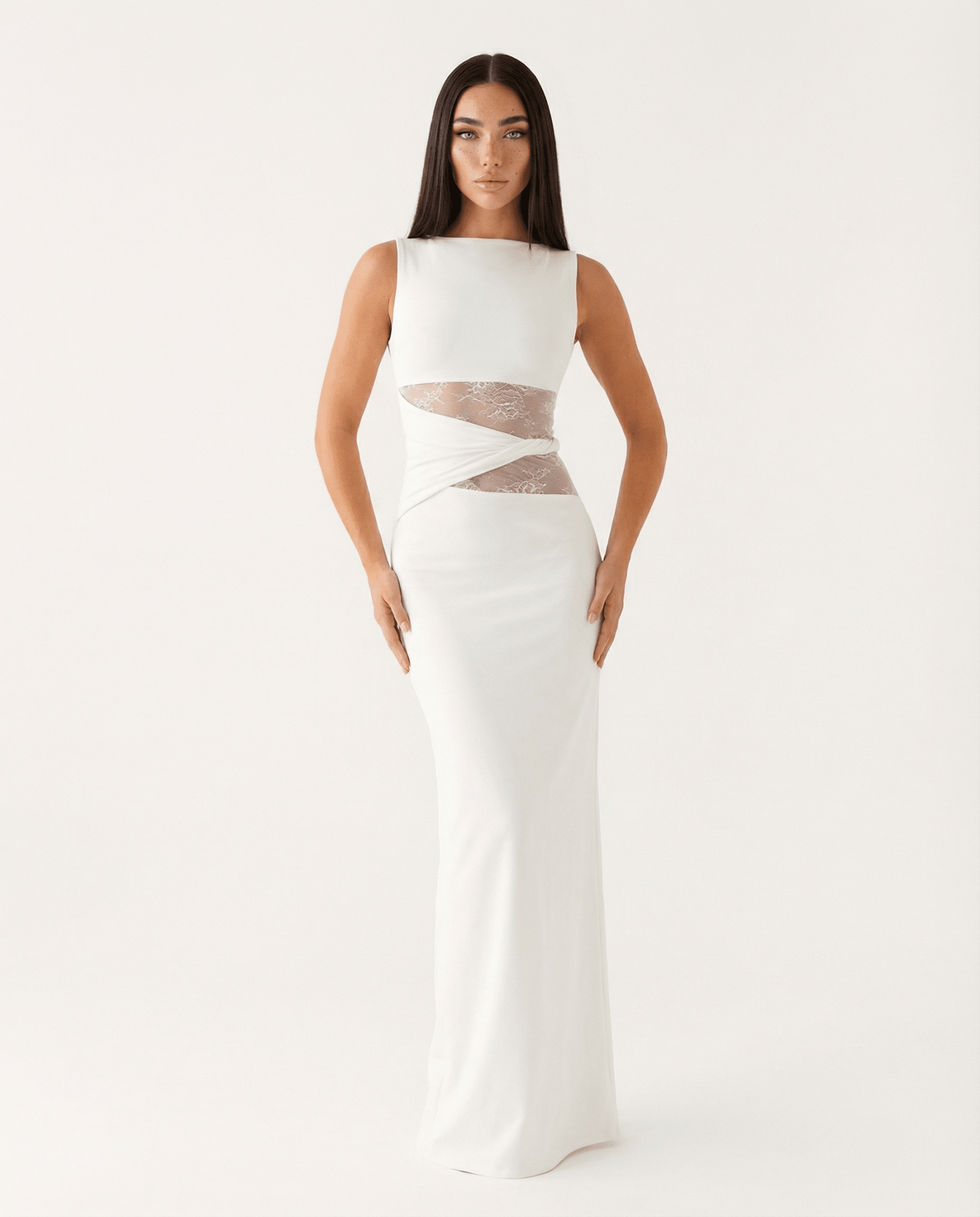 Sukienka maxi koronkowa dopasowana - Arkadya Outlet - Women Maxi Dress