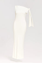 Sukienka maxi na jedno ramię dopasowana - Arkadya Outlet - Women Maxi Dress