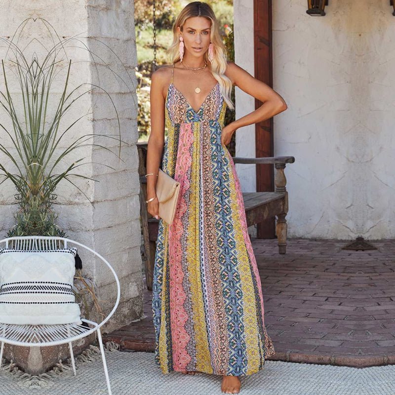 Sukienka maxi o luźnym kroju z odkrytymi plecami - Arkadya Outlet - Women Maxi Dress