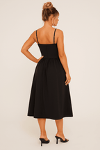 Sukienka maxi plisowana o kroju łyżwiarskim - Arkadya Outlet - Women Maxi Dress