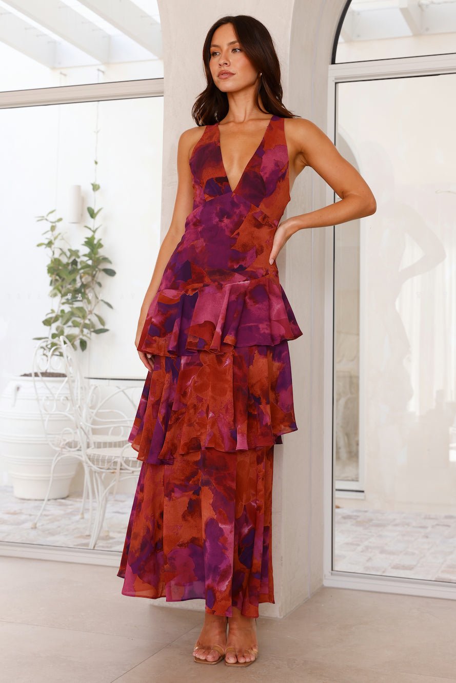 Sukienka maxi w kwiaty z warstwową spódnicą - Arkadya Outlet - Women Maxi Dress