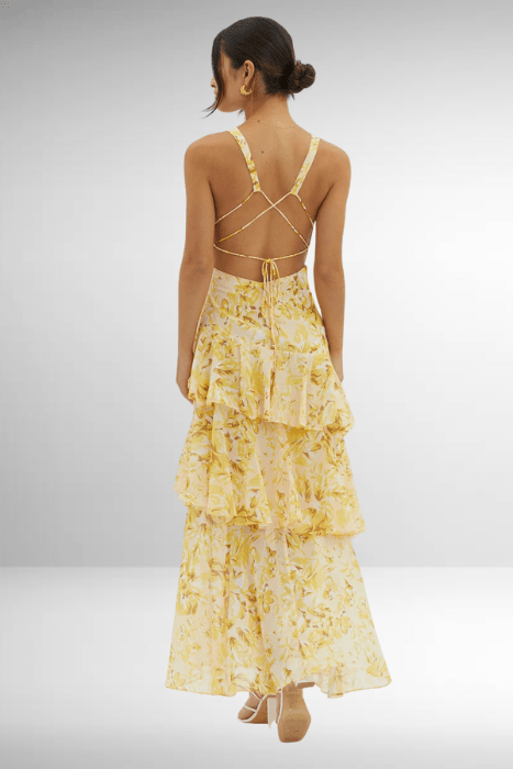 Sukienka maxi w kwiaty z warstwową spódnicą - Arkadya Outlet - Women Maxi Dress
