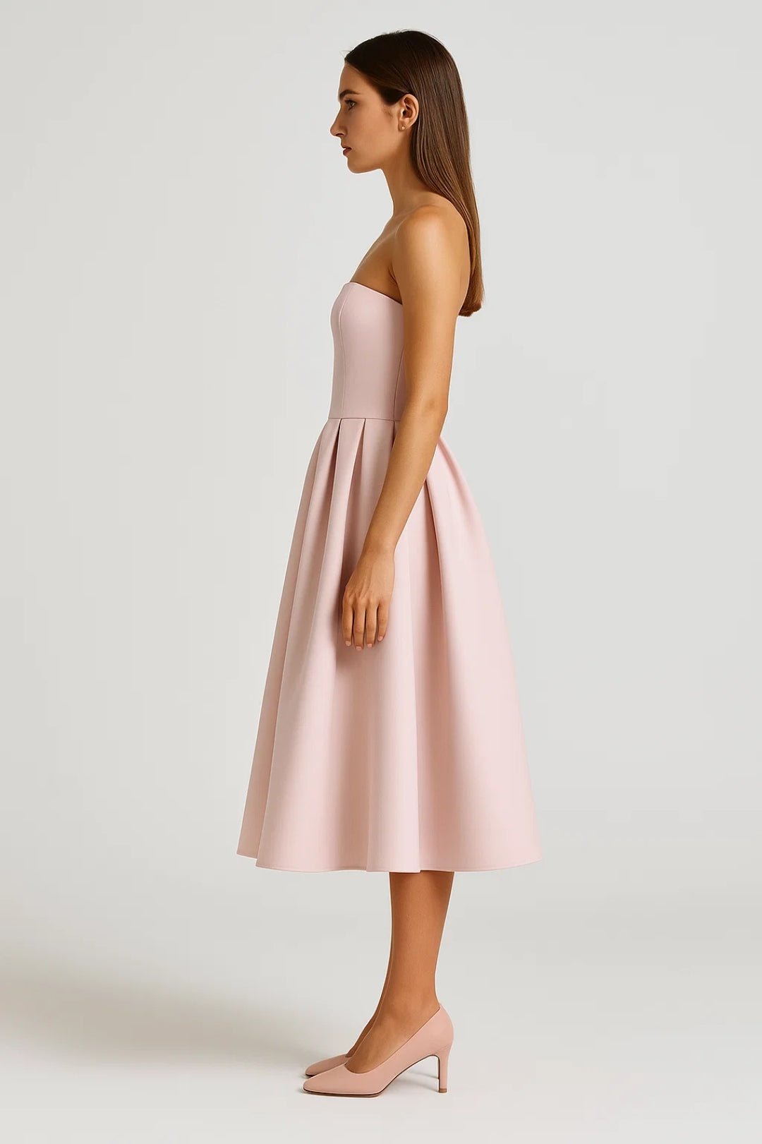 Sukienka midi bez ramiączek rozkloszowana - Arkadya Outlet - Women Midi Dress