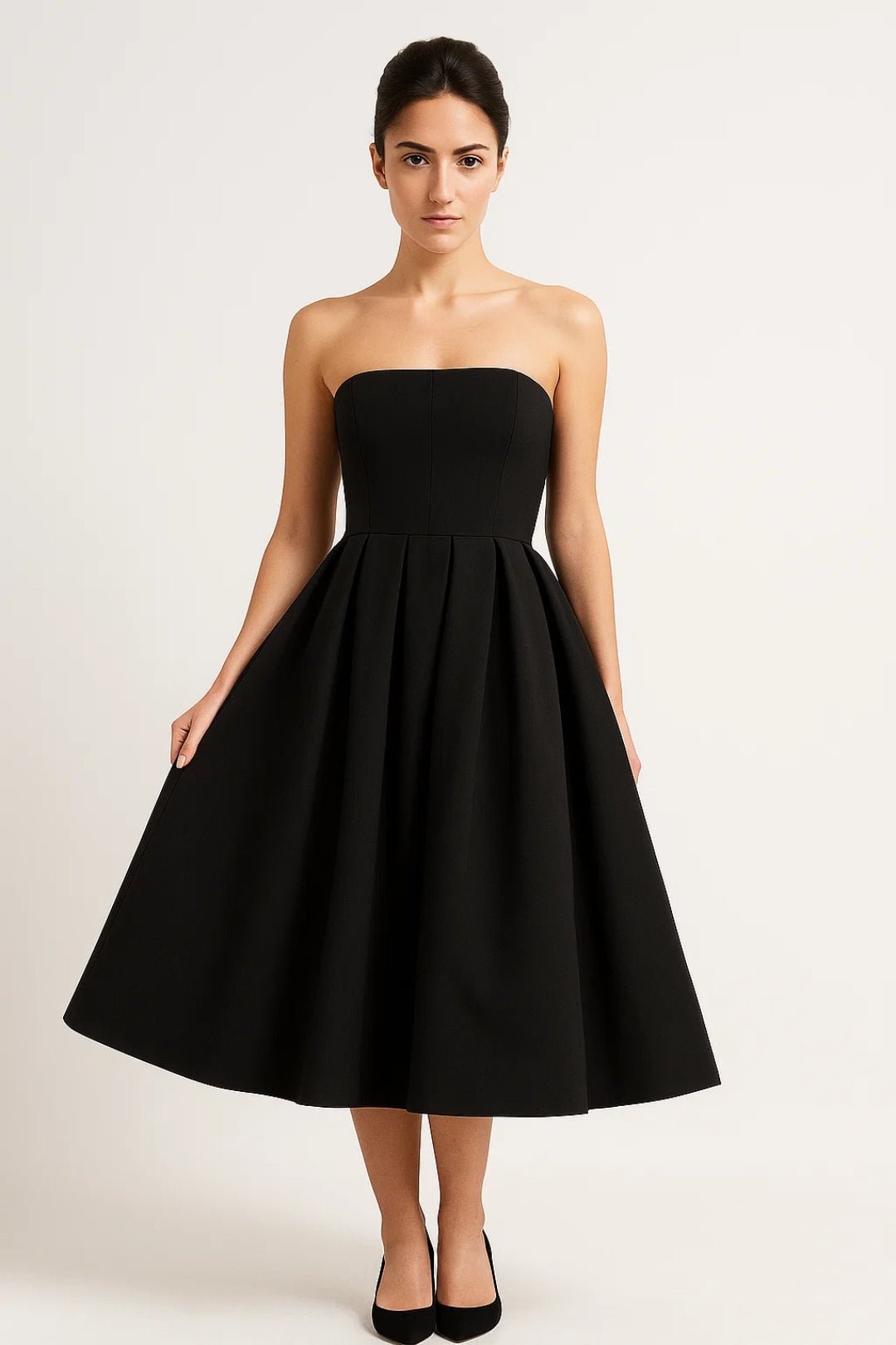 Sukienka midi bez ramiączek rozkloszowana - Arkadya Outlet - Women Midi Dress