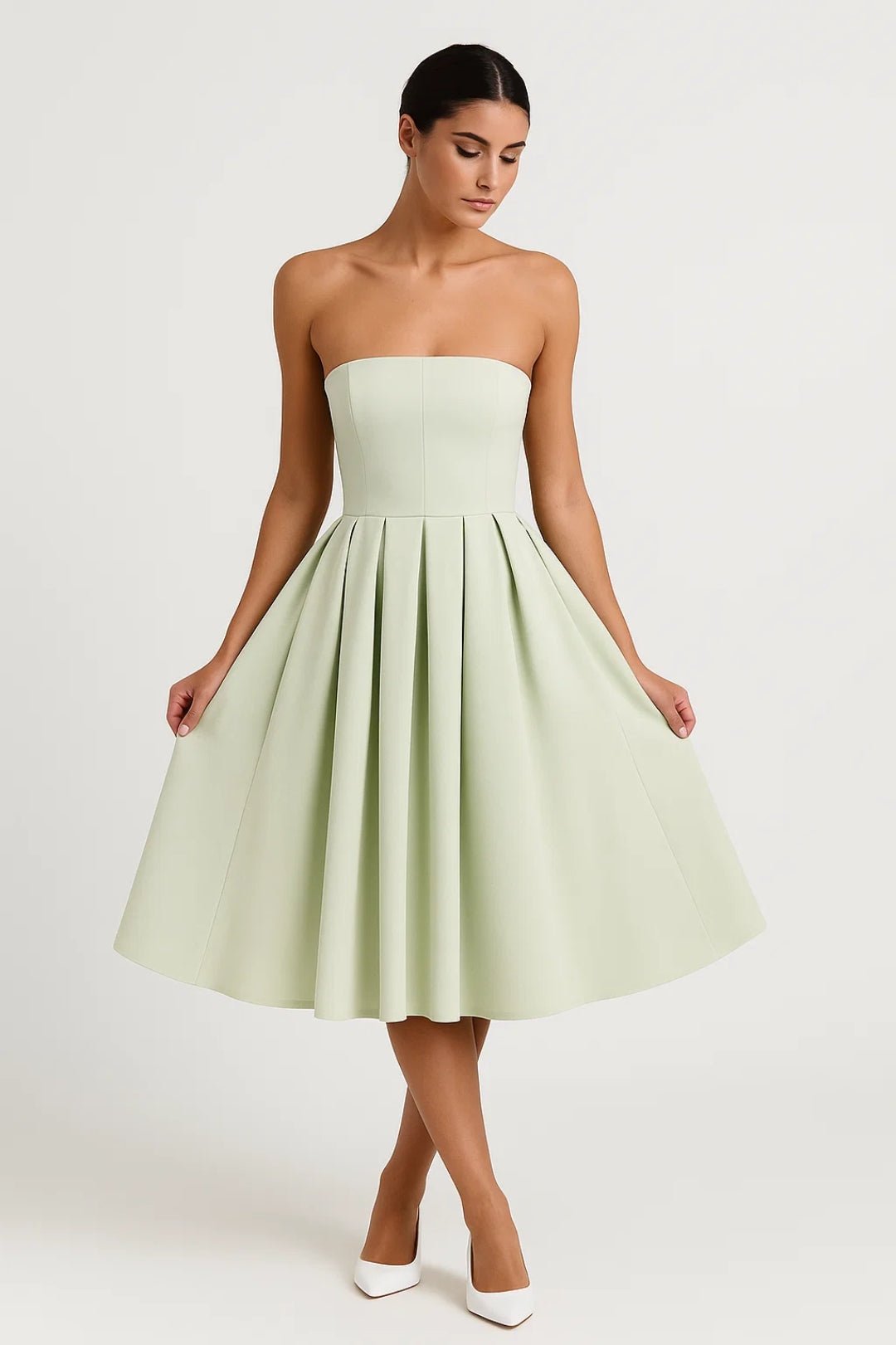 Sukienka midi bez ramiączek rozkloszowana - Arkadya Outlet - Women Midi Dress