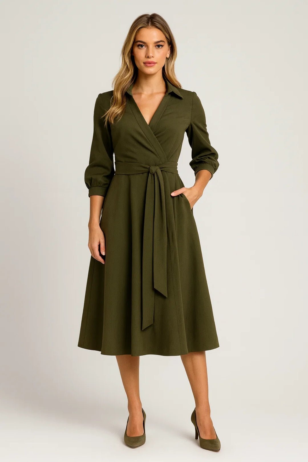 Sukienka midi damska kopertowa – długi rękaw, wiązanie - Arkadya Outlet - Women Midi Dress