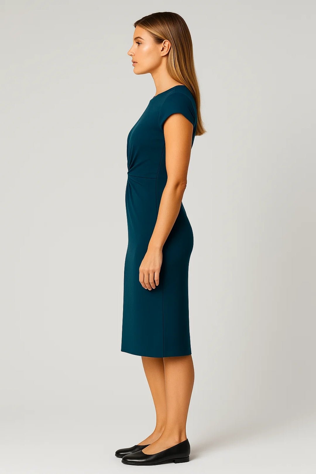 Sukienka midi damska – krótki rękaw, okrągły dekolt - Arkadya Outlet - Women Midi Dress