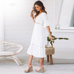 Sukienka midi damska z dekoltem w serek i krótkim rękawem – koronkowe wykończenie, elastyczna talia, warstwowa spódnica - Arkadya Outlet - Women Midi Dress