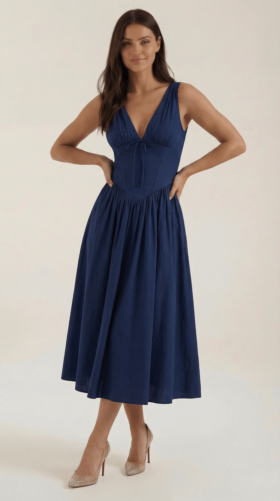 Sukienka midi dekolt V – dopasowana góra, marszczony dół - Arkadya Outlet - Women Midi Dress