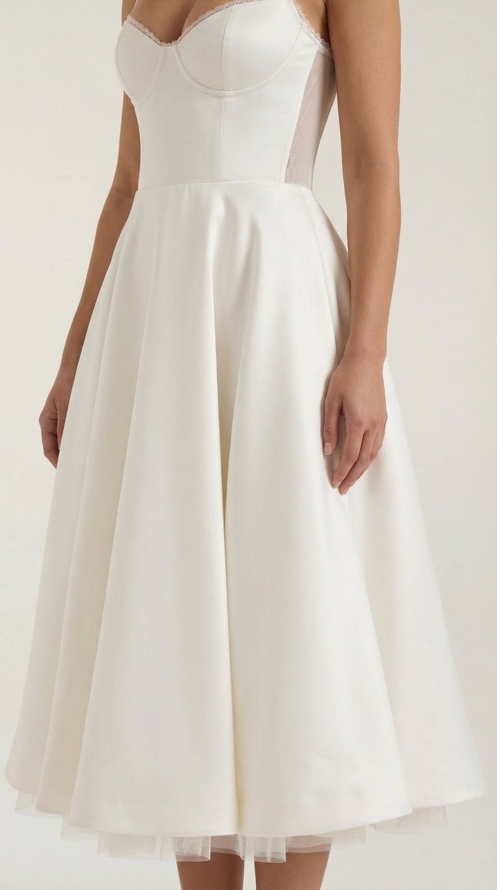 Sukienka midi dekolt w serce – cienkie ramiączka - Arkadya Outlet - Women Midi Dress