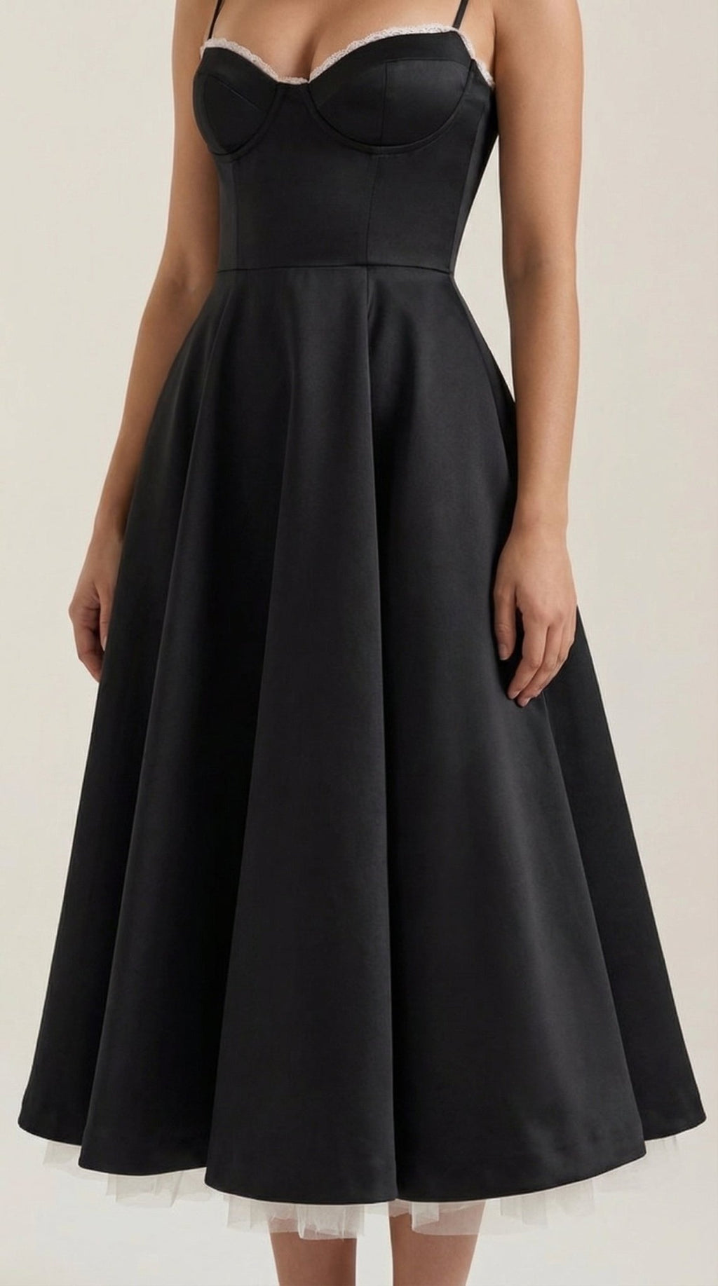 Sukienka midi dekolt w serce – cienkie ramiączka - Arkadya Outlet - Women Midi Dress
