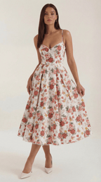 Sukienka midi dekolt w serce – cienkie ramiączka - Arkadya Outlet - Women Midi Dress