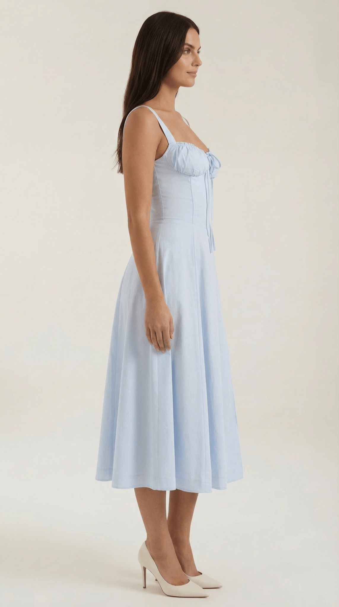 Sukienka midi dekolt w serce – krój A, wiązanie - Arkadya Outlet - Women Midi Dress