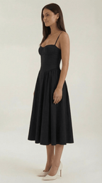 Sukienka midi gorsetowa – dekolt w serce, ramiączka - Arkadya Outlet - Women Midi Dress