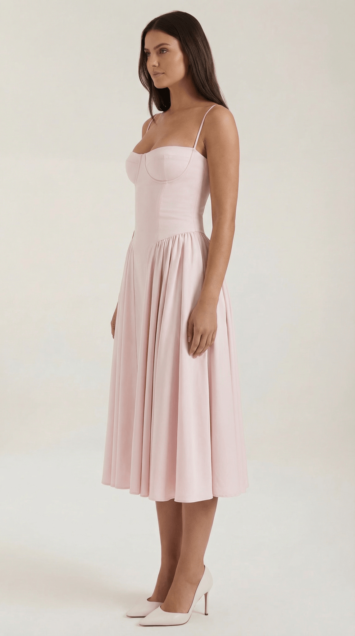 Sukienka midi gorsetowa – dekolt w serce, ramiączka - Arkadya Outlet - Women Midi Dress