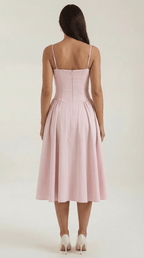 Sukienka midi gorsetowa – dekolt w serce, ramiączka - Arkadya Outlet - Women Midi Dress