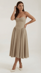 Sukienka midi gorsetowa – dekolt w serce, ramiączka - Arkadya Outlet - Women Midi Dress