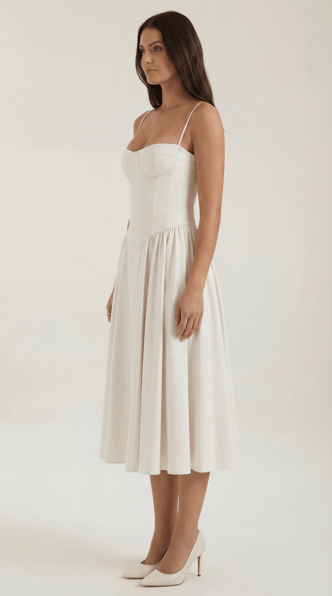 Sukienka midi gorsetowa – dekolt w serce, ramiączka - Arkadya Outlet - Women Midi Dress