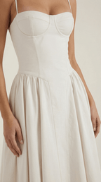 Sukienka midi gorsetowa – dekolt w serce, ramiączka - Arkadya Outlet - Women Midi Dress