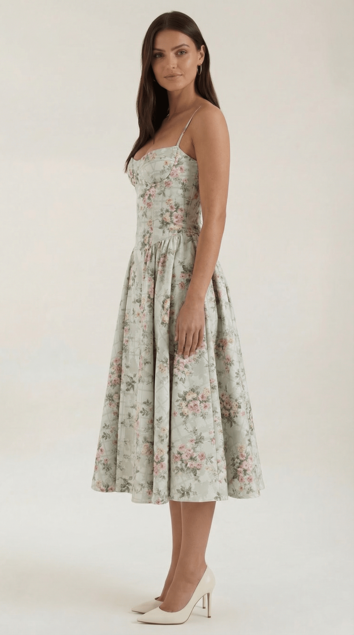 Sukienka midi gorsetowa – dekolt w serce, ramiączka - Arkadya Outlet - Women Midi Dress