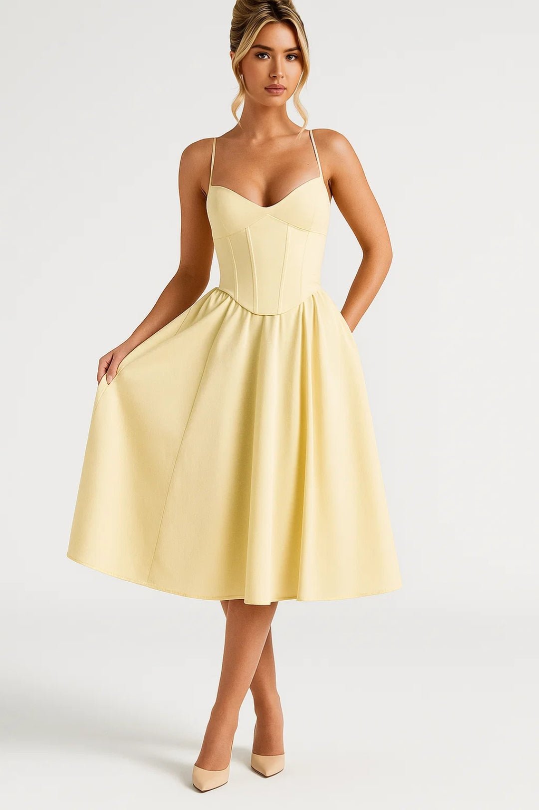 Sukienka midi na ramiączkach rozkloszowana - Arkadya Outlet - Women Midi Dress