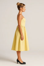 Sukienka midi na ramiączkach rozkloszowana - Arkadya Outlet - Women Midi Dress
