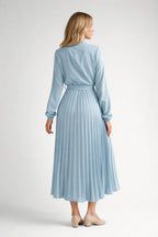 Sukienka midi plisowana z długim rękawem - Arkadya Outlet - Women Midi Dress