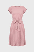 Sukienka midi plisowana z paskiem - Arkadya Outlet - Women Midi Dress