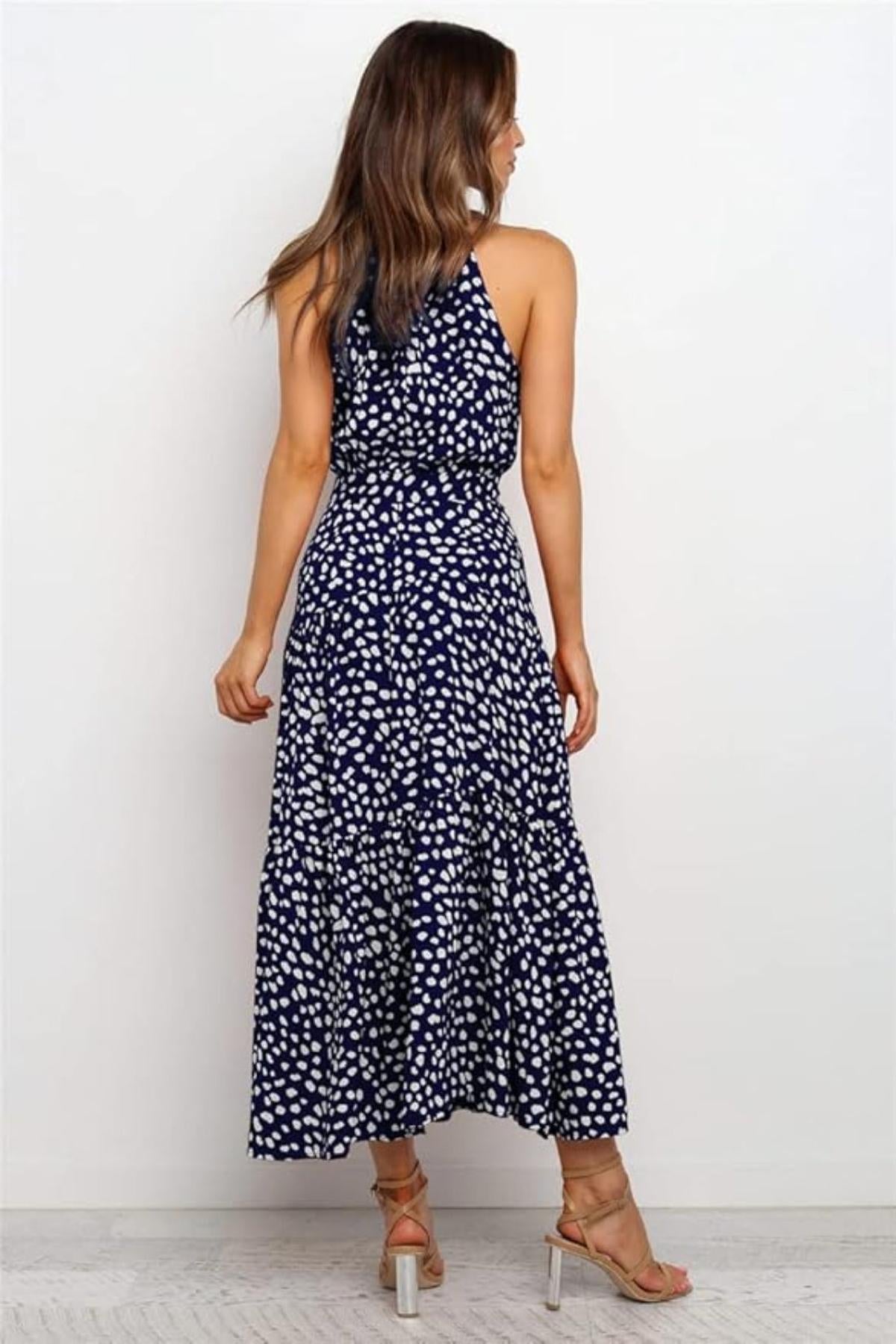 Sukienka midi w grochy halter z wiązaniem w talii - Arkadya Outlet - Women Midi Dress