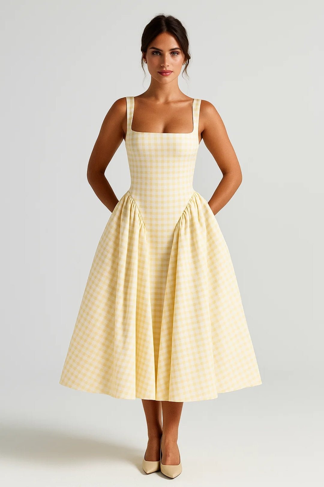 Sukienka midi w kratę z ramiączkami - Arkadya Outlet - Women Midi Dress