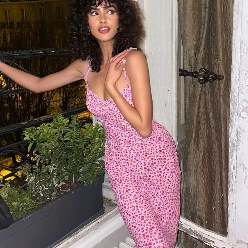 Sukienka midi w kwiaty z falbaniastymi ramiączkami - Arkadya Outlet - Women Midi Dress