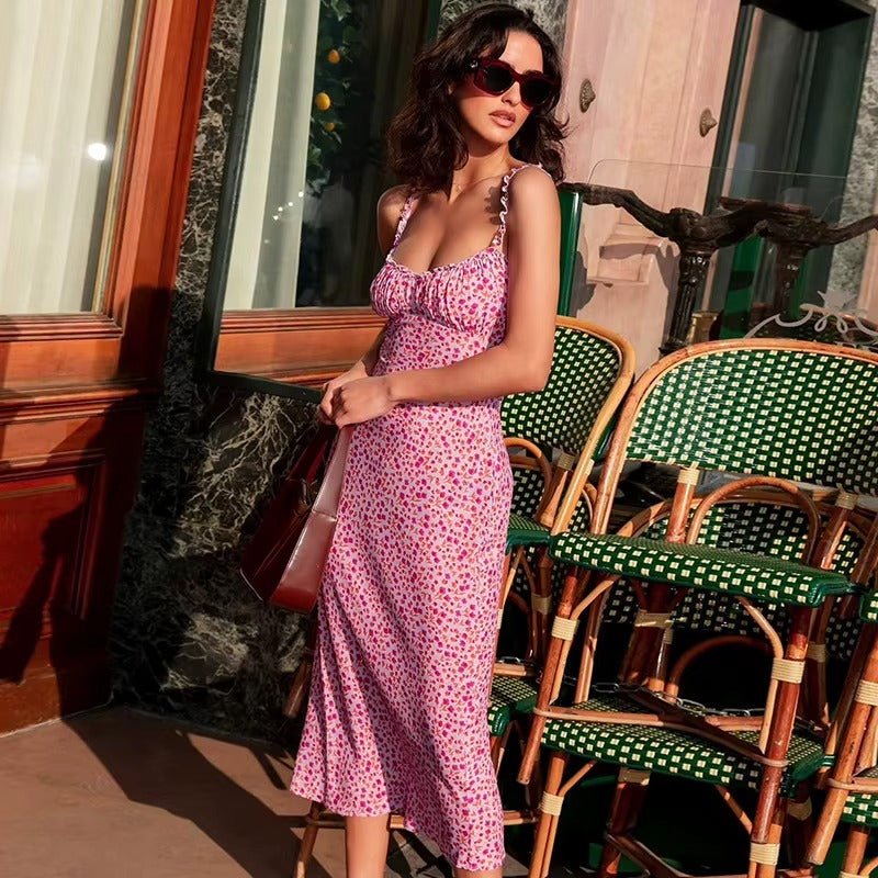 Sukienka midi w kwiaty z falbaniastymi ramiączkami - Arkadya Outlet - Women Midi Dress