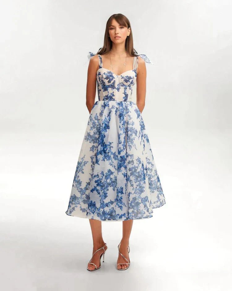 Sukienka midi z dekoltem w serce i gorsetowym tyłem - Arkadya Outlet - Women Midi Dress
