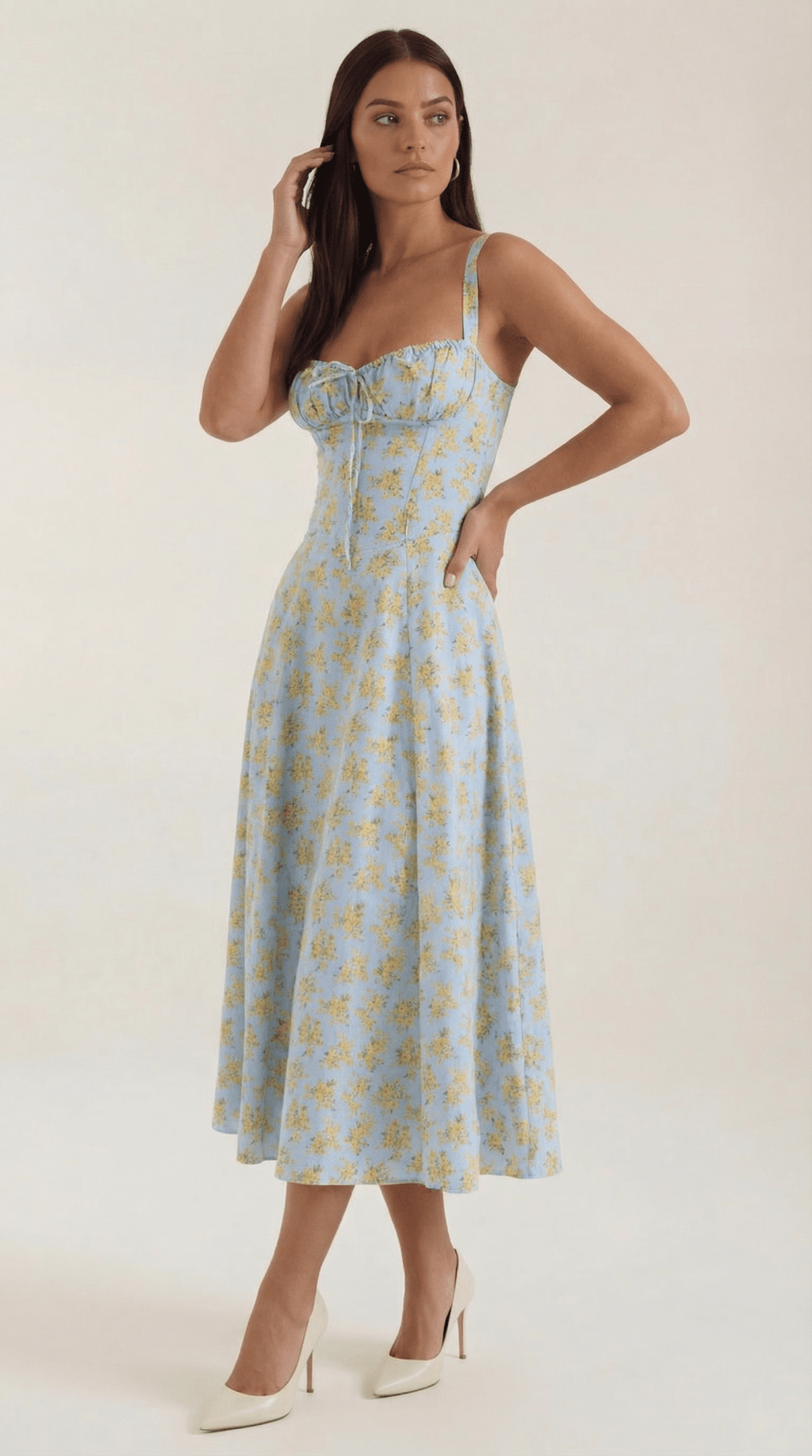 Sukienka midi z dekoltem w serce – wiązanie, rozkloszowany dół - Arkadya Outlet - Women Midi Dress