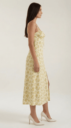Sukienka midi z dekoltem w serce – wiązanie, rozkloszowany dół - Arkadya Outlet - Women Midi Dress