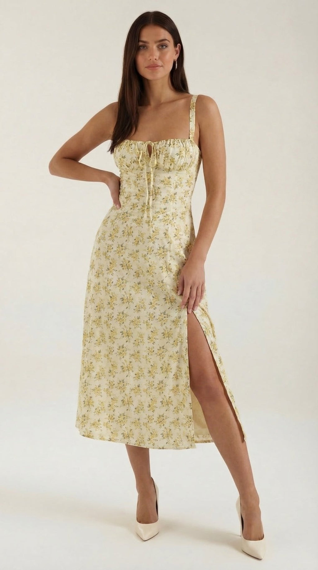 Sukienka midi z dekoltem w serce – wiązanie, rozkloszowany dół - Arkadya Outlet - Women Midi Dress