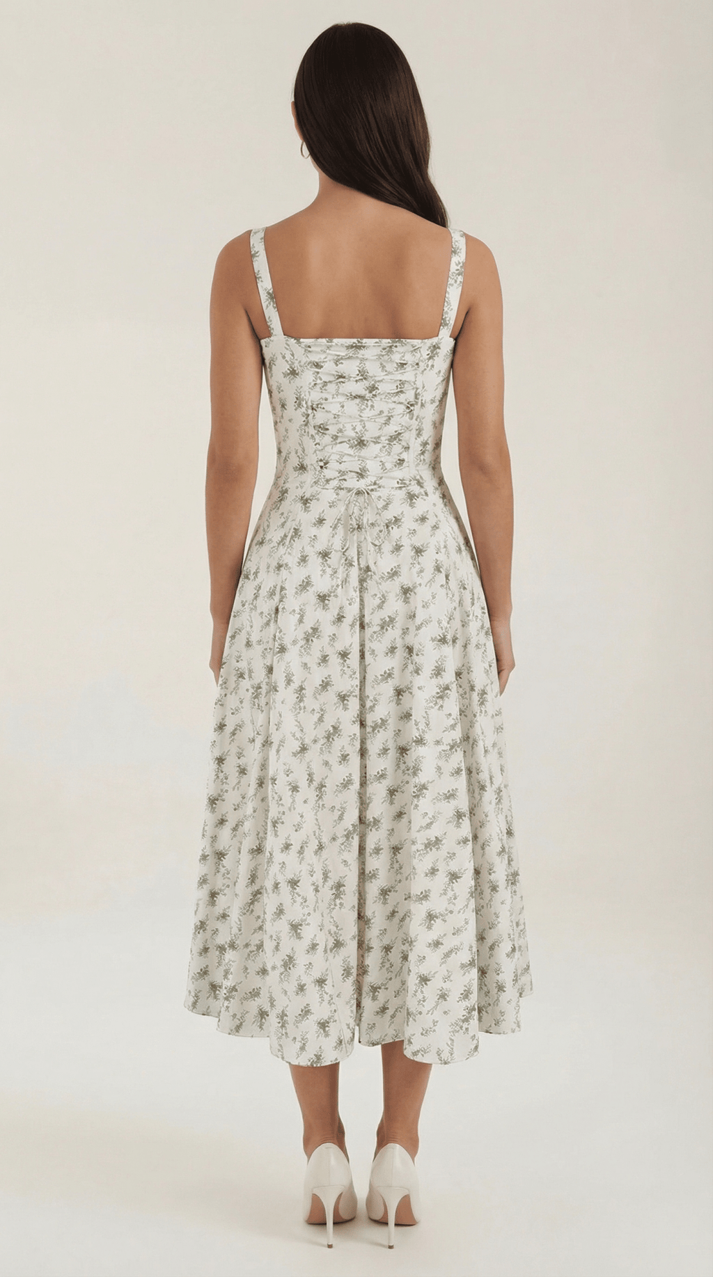Sukienka midi z dekoltem w serce – wiązanie z przodu - Arkadya Outlet - Women Midi Dress