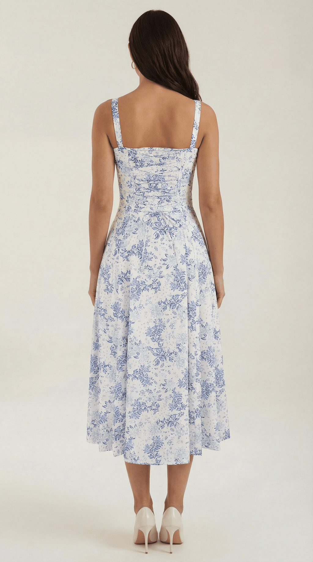 Sukienka midi z dekoltem w serce – wiązanie z przodu - Arkadya Outlet - Women Midi Dress