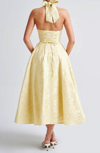 Sukienka midi żakardowa halter z gorsetem - Arkadya Outlet - Women Midi Dress