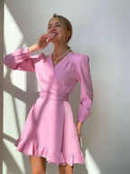 Sukienka mini A-line z dekoltem V - Arkadya Outlet - Women Mini Dress