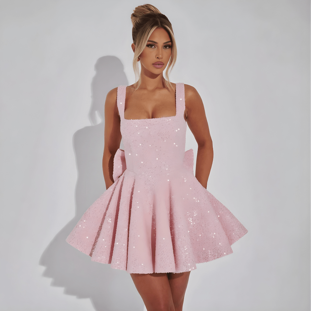 Sukienka mini damska cekinowa dopasowana – krój imprezowy, długość powyżej kolan - Arkadya Outlet - Women Mini Dress