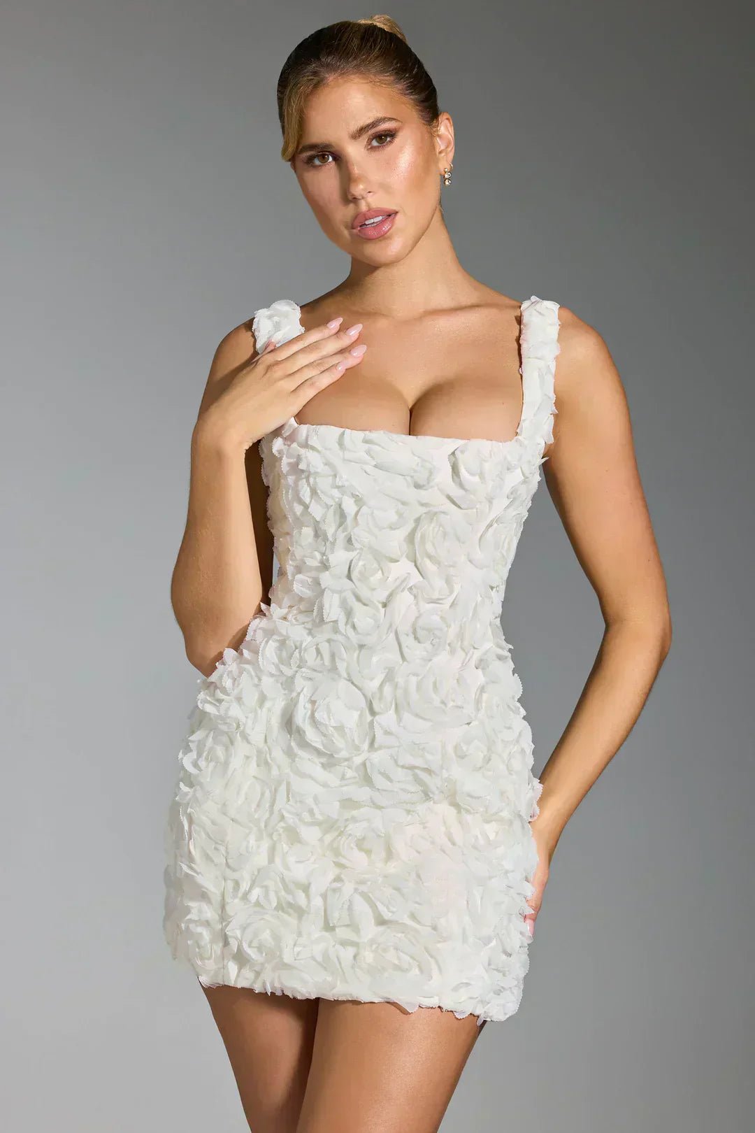 Sukienka mini gorsetowa w kwiaty - Arkadya Outlet - Women Mini Dress