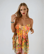 Sukienka mini w kwiaty warstwowa - Arkadya Outlet - Women Mini Dress