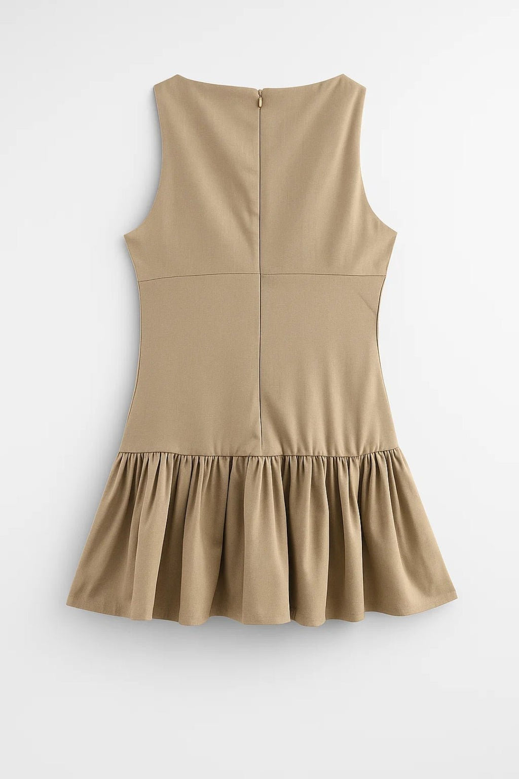Sukienka mini z falbaną przy dole - Arkadya Outlet - Women Mini Dress