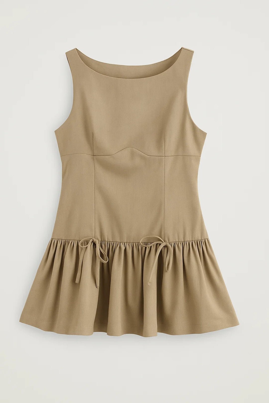 Sukienka mini z falbaną przy dole - Arkadya Outlet - Women Mini Dress